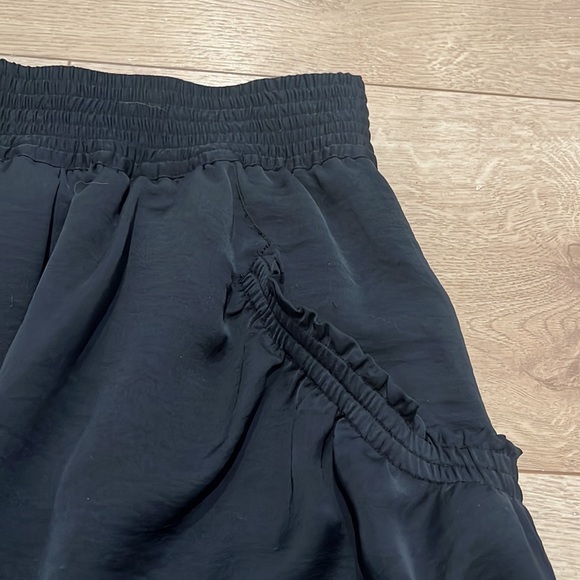 NWOT Michael Kors bubble hem volume gathered shirt. - Picture 2 of 7